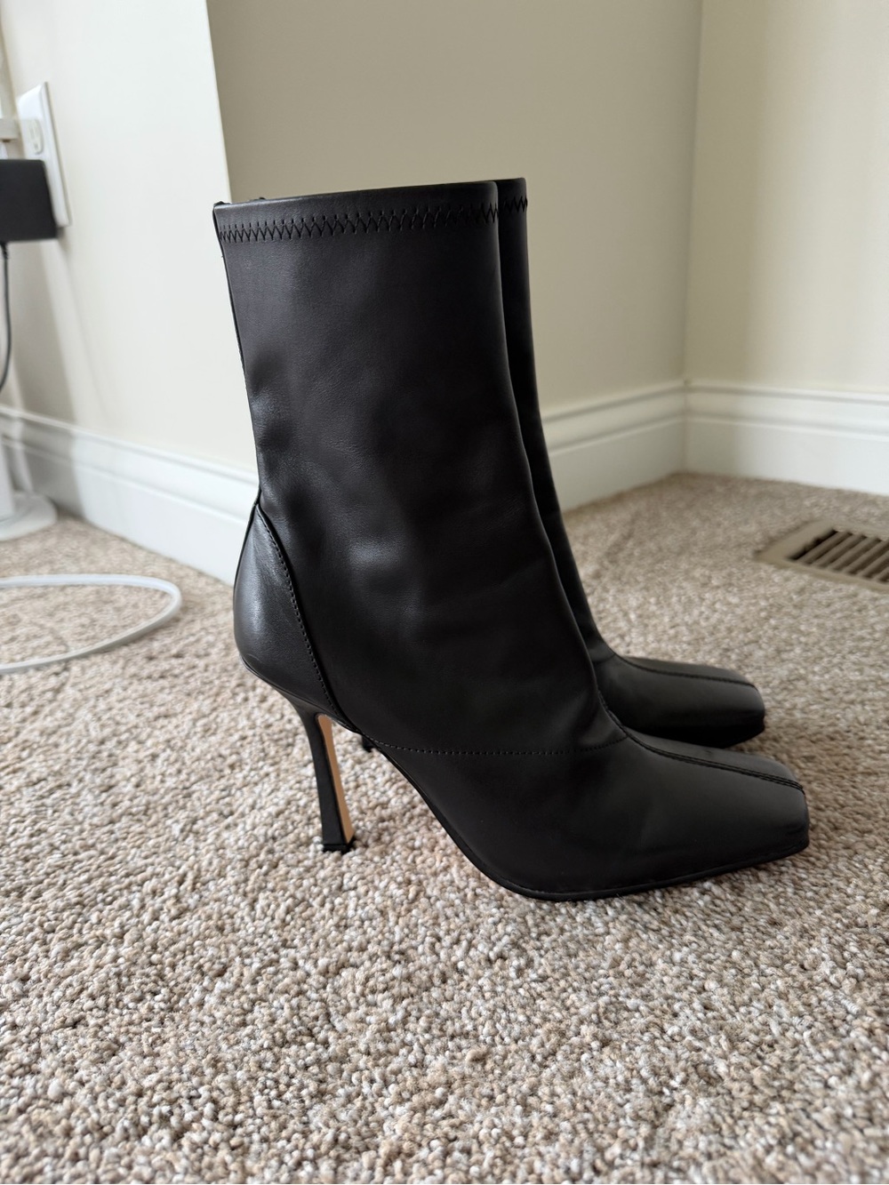 Tony Bianco Black Leather Square Toe Ankle Boots Size 6.5